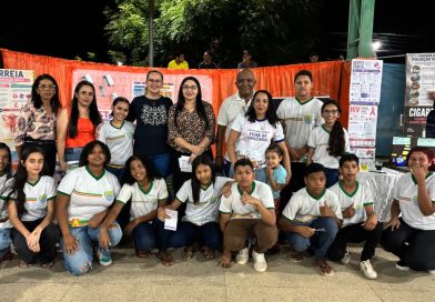 A Prefeitura de São Gonçalo do Piauí, por meio da Secretaria Municipal de Educação, realizou nesta sexta-feira a Feira de Conhecimentos da Unidade Escolar Jarbas Passarinho na comunidade Embiratanha