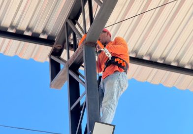 Prefeitura de São Gonçalo do Piauí amplia iluminação de espaços esportivos com instalação de lâmpadas de LED